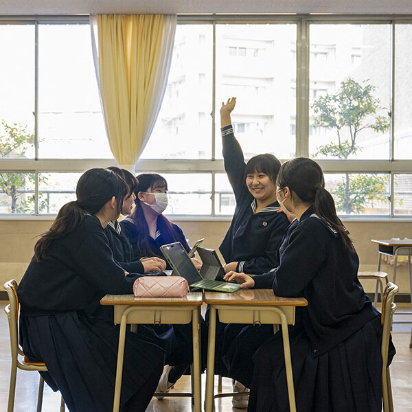 真剣なまなざし